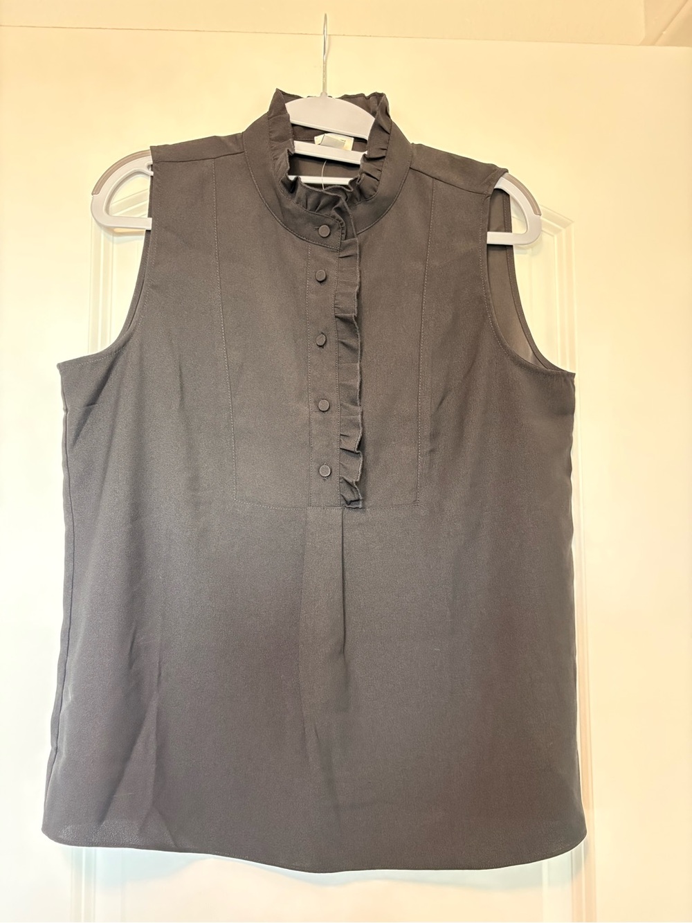 J. Crew Black Sleeveless Ruffle-Trim Button Placket Top Sz6 NWT